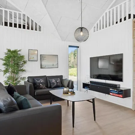 Holiday home In With Indoor Swimming Pool
